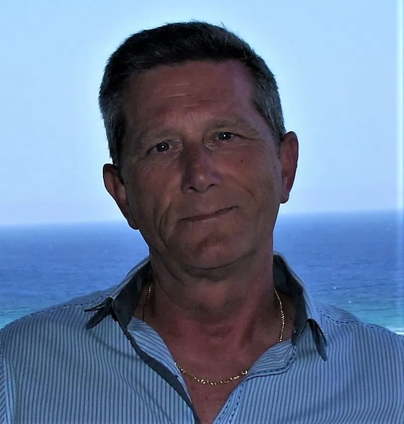 Verified customer review avatar of David Martinez for The Google Click Hack